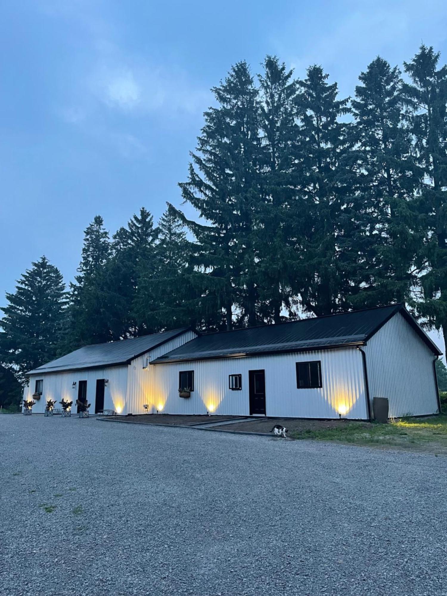 The Barns Of Brighton Near Prince Edward County エクステリア 写真